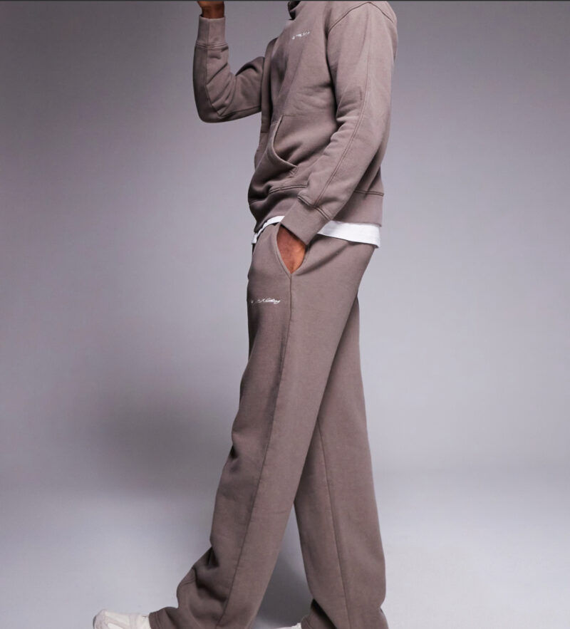 Good For Nothing co-ord joggers in taupe - Image 2